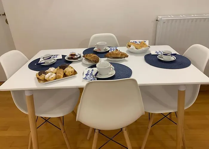 Remolari 20-piazza Mazzini View 公寓