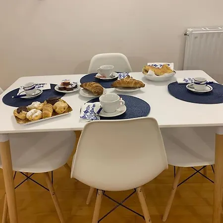 Remolari 20-piazza Mazzini View Lejlighed